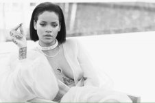 rihanna (2).jpg