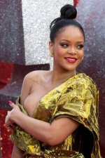 rihanna (20).jpg