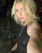 Taylor Momsen (22).jpg