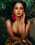 Becky G (5).jpg