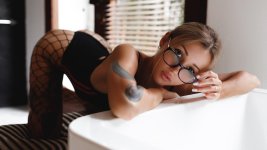 Blackmango_mary 231206-16x9(2).jpg