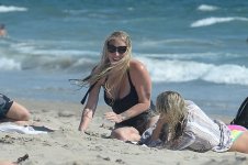 kesha (4).jpg